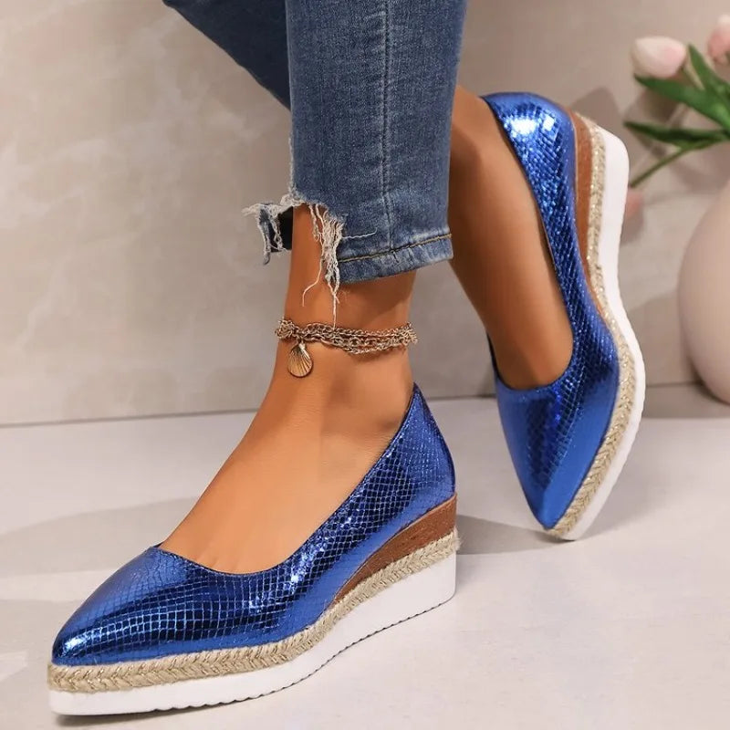 Wójcik™ | Eleganckie koturny z noskiem w szpic