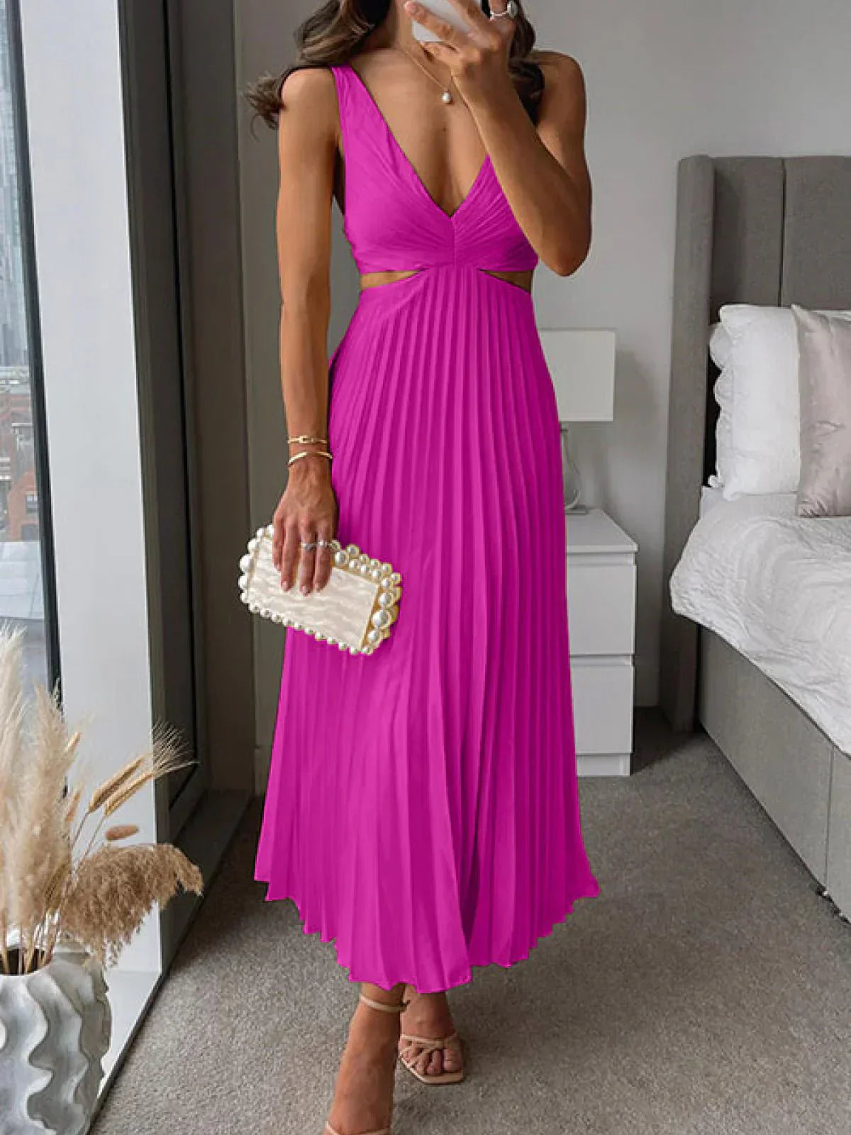Wójcik™ | Sukienka midi z eleganckim wycięciem w talii