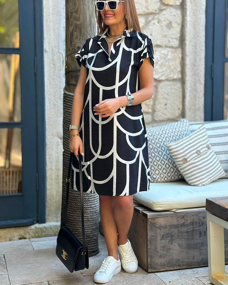 Wójcik™ | Elegancka sukienka midi z klapami i krótkim rękawem