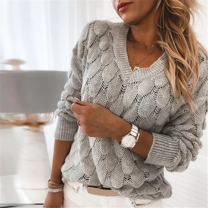 Wójcik™ | Sweter z dekoltem w serek